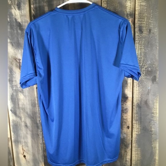 Adidas t-shirt size medium - Picture 2 of 3